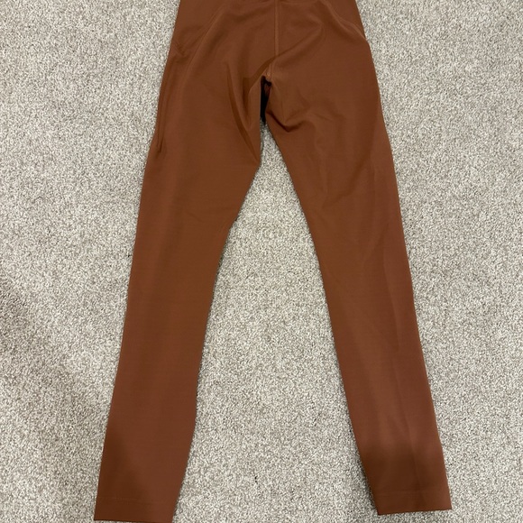 like new lululemon power thru high rise tight date brown 25” size 4 - Picture 3 of 4
